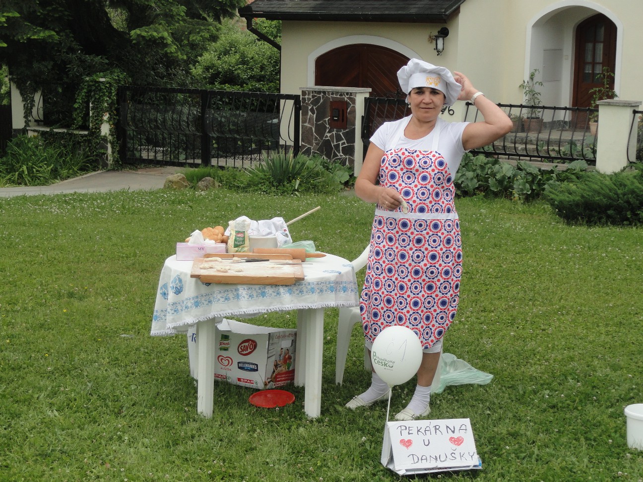 Stanoviště č.1 míchání a válení těsta (pekařka Janoušková D.)